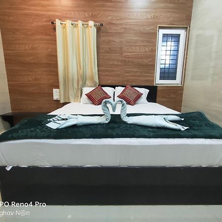Kamala Sadana Lodge Mādhavaram Exterior photo